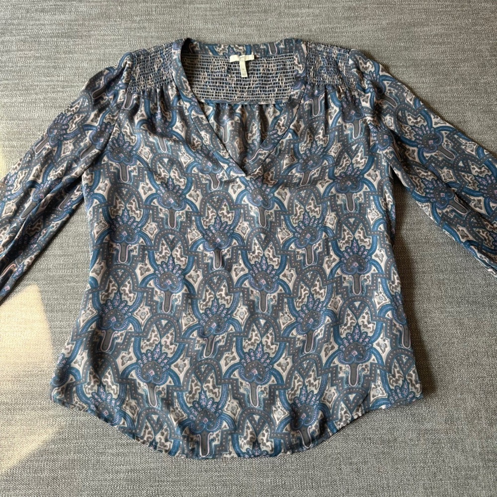 Joie Silk Blouse Womens S Blue Paisley Smocked V-Neck Long Sleeve